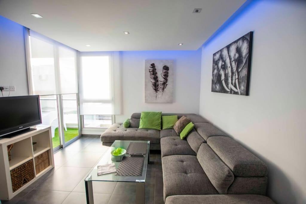 Glabur Stays - The Amazing 1 Bdr - Executive Apt Nicosia Center Free Parking & Wifi エクステリア 写真